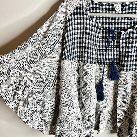 Anthropologie Akemi + Kin Gingham Eyelet Lace Gingham Kimono Boho Cape One Size - Picture 6 of 9